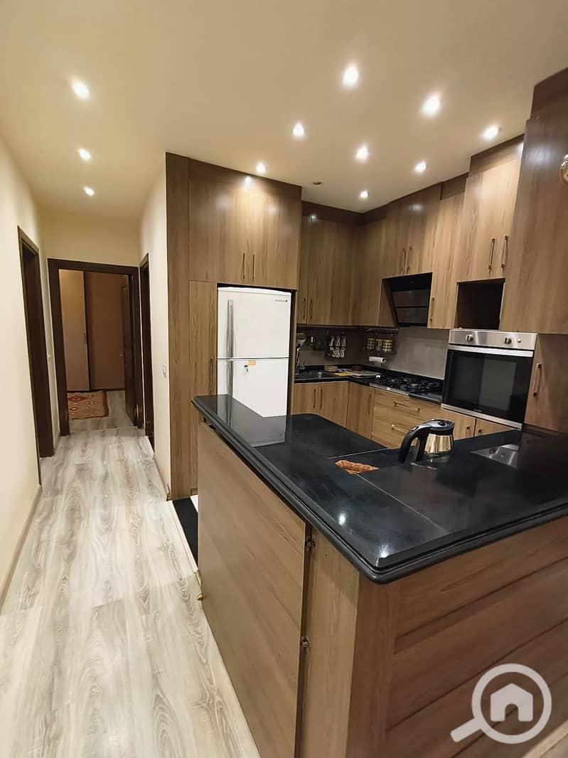 7 d3817f6f-141a-430d-96ea-e45a788d0e28. jpeg