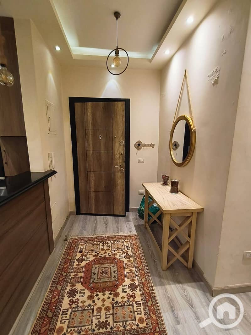 17 ae5dd7cd-f61a-406e-92ac-3d0a8b01cc70. jpeg