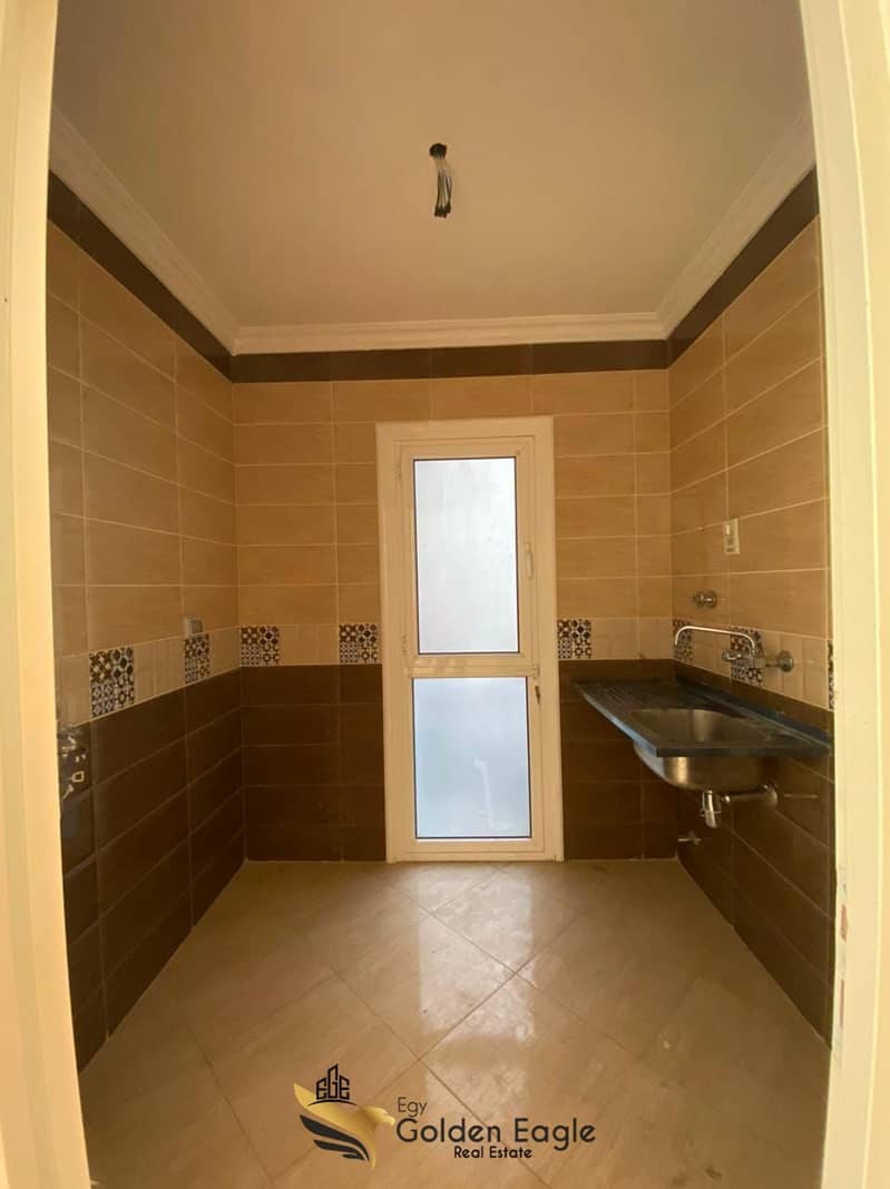 8 572203706_1497385258158668_7021252504901136247_n. jpg