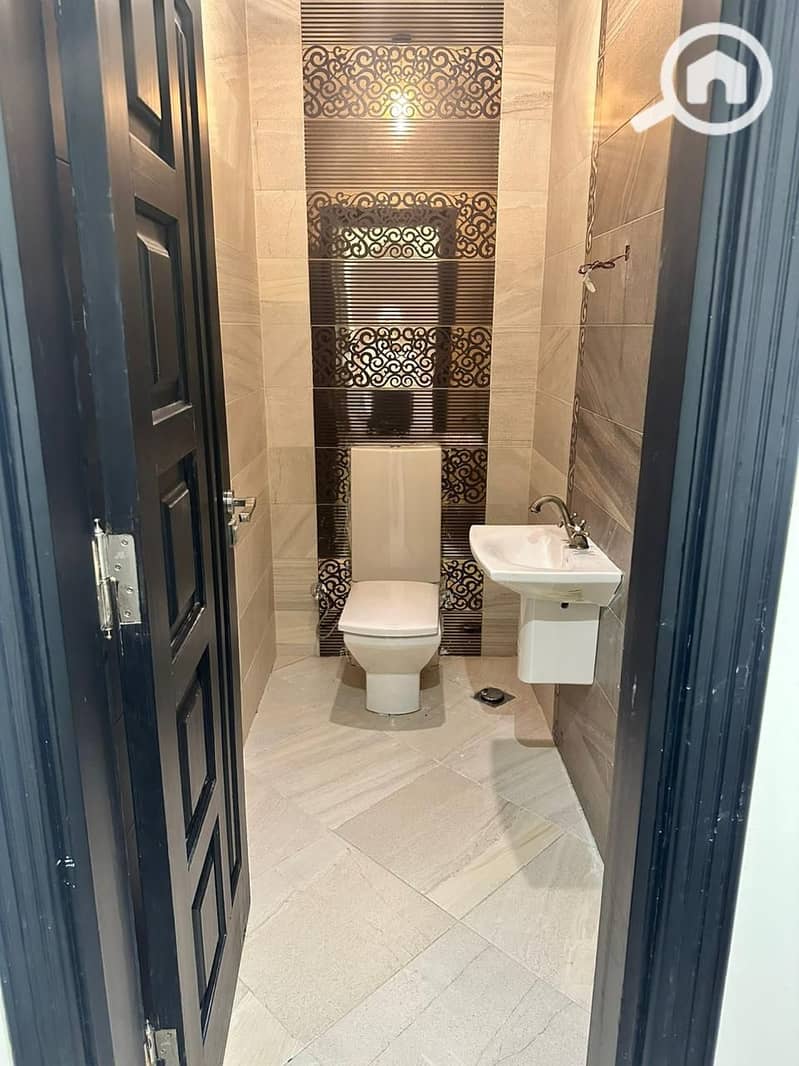 5 WhatsApp Image 2025-10-31 at 12.27. 05 AM. jpeg