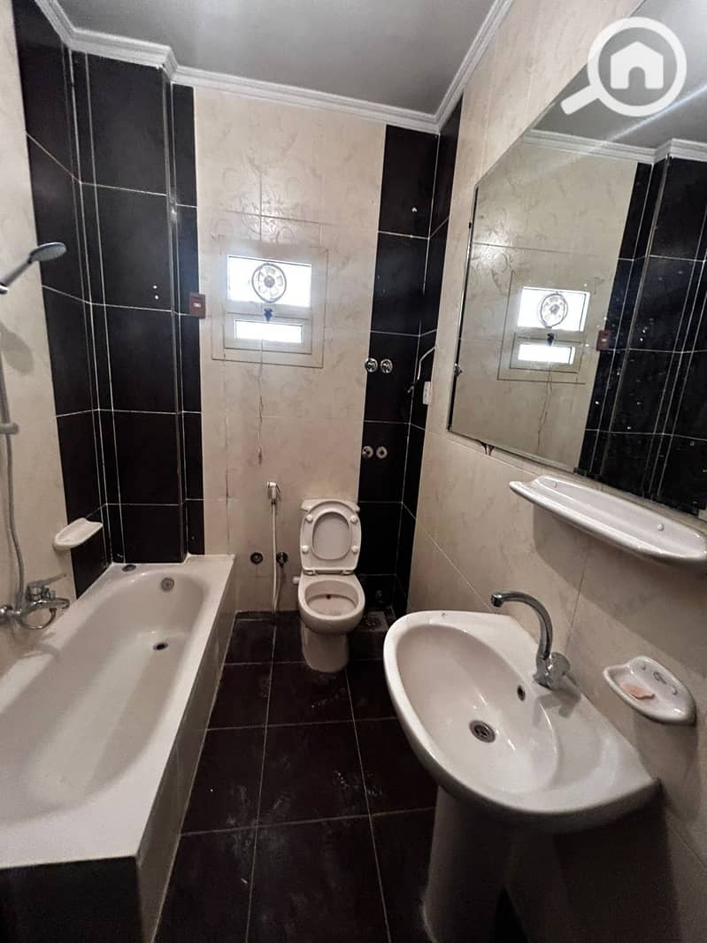 5 WhatsApp Image 2025-10-31 at 12.24. 45 AM (1). jpeg