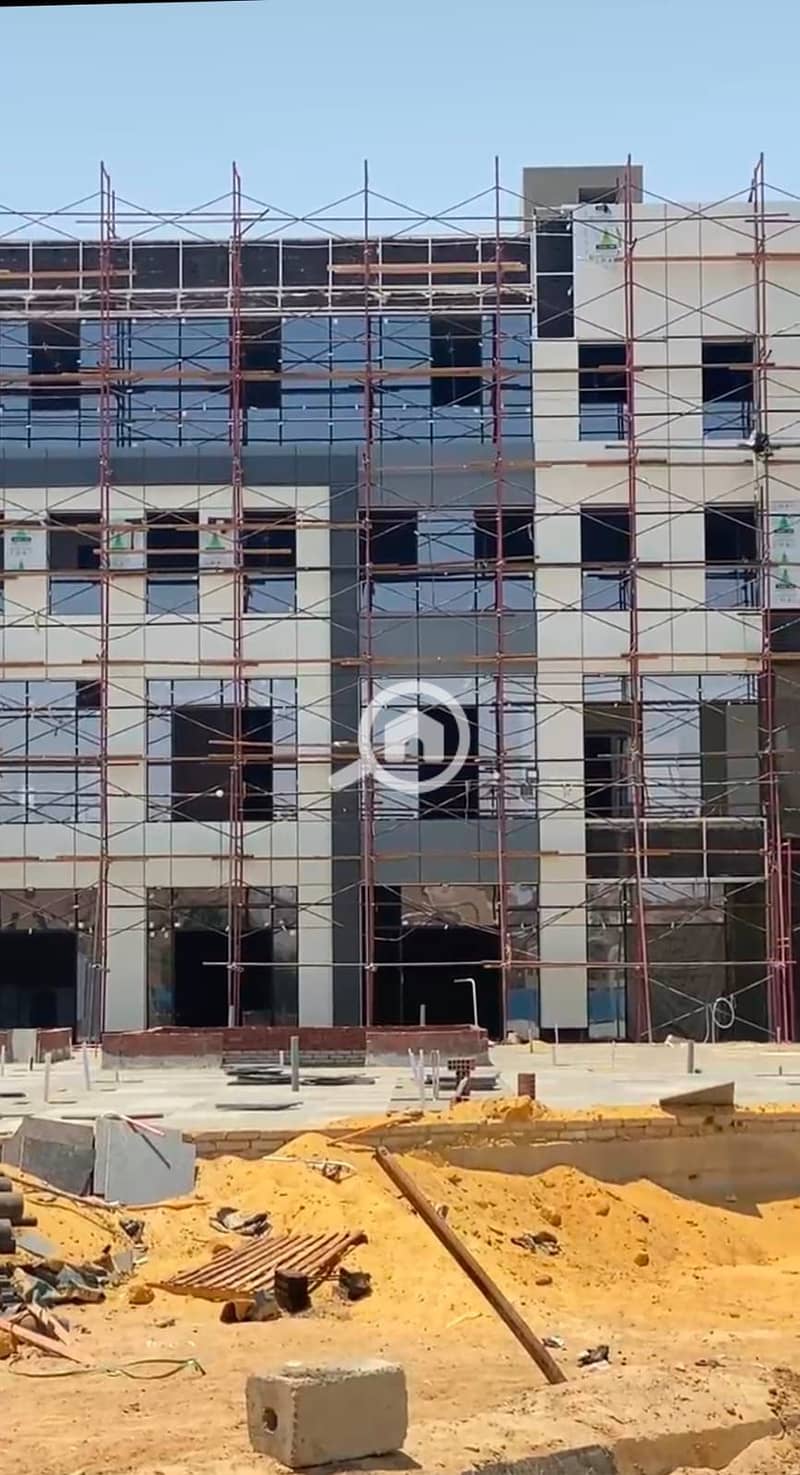 10 68830a52-cc05-4d1b-a0e1-3ddfe30cb223. jpg