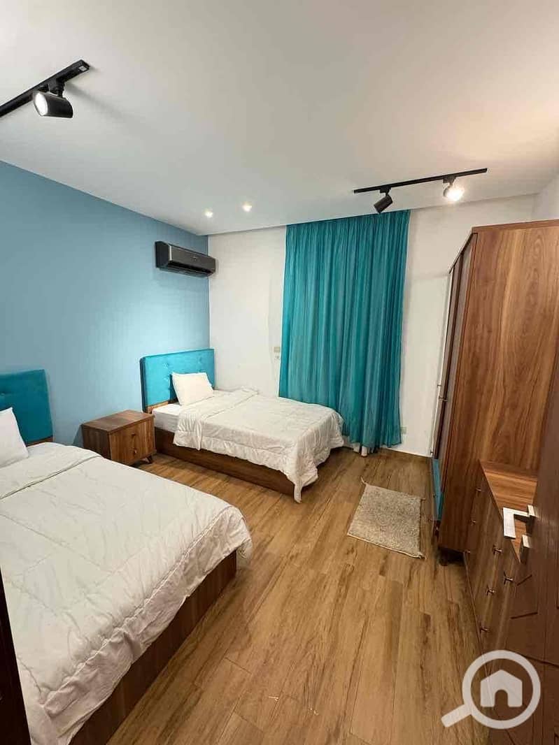 10 13934de9-9e9f-47c9-9109-1cdac8fd7eaf. jpg