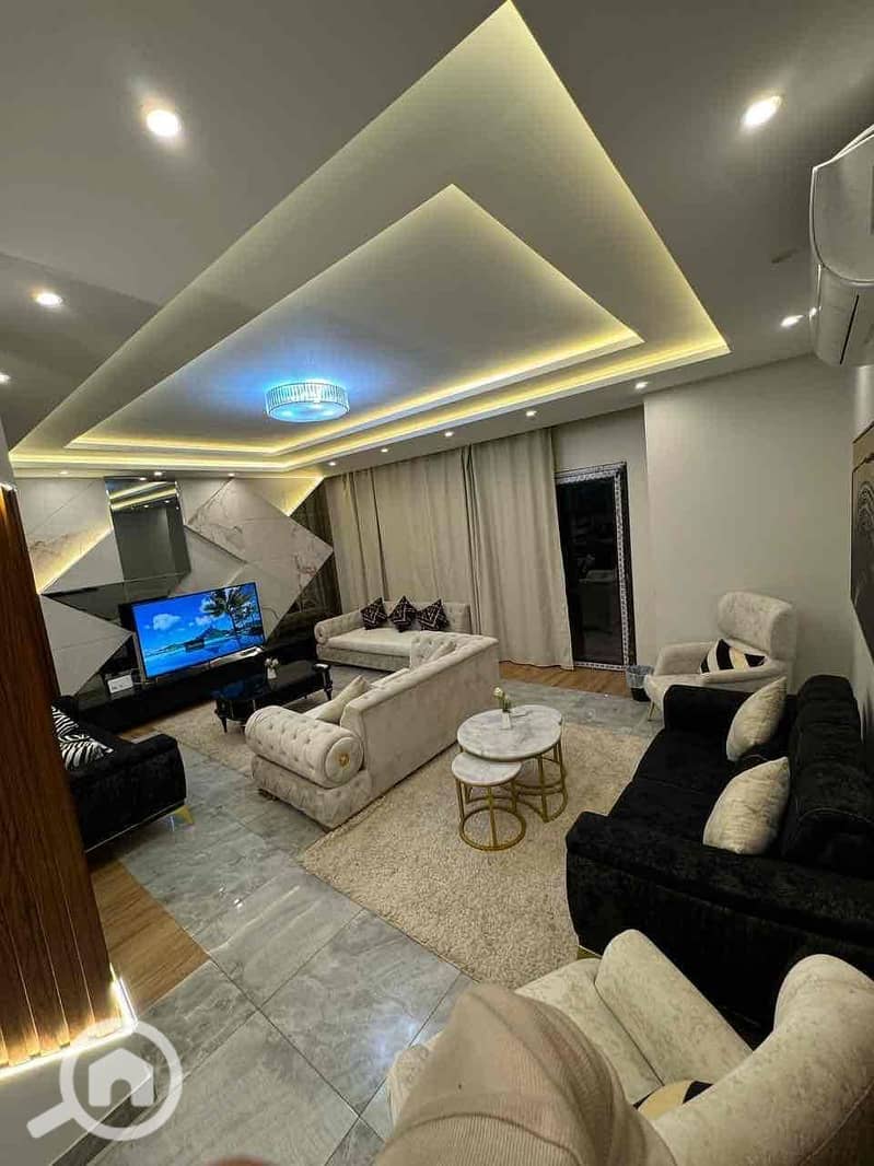 14 f9b9999a-b52a-4e7c-a538-f0c34a3a4d63. jpg