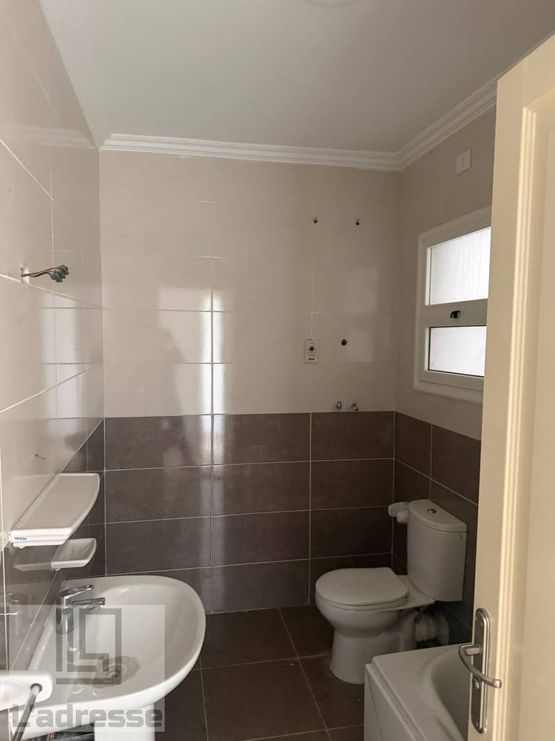 10 IMG-20251031-WA0084. jpg