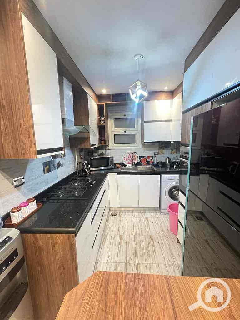 2 4993669a-33e7-418f-8a45-35cf356bf604. jpg