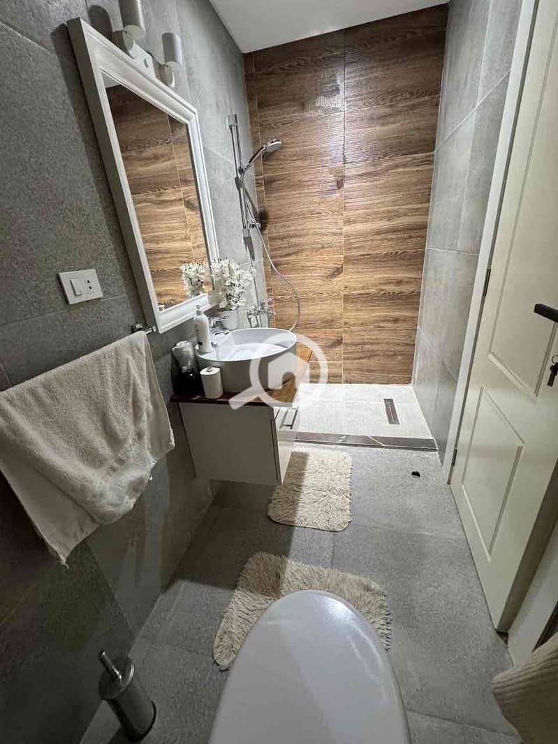 8 74fbd86a-2f98-4a93-9bbe-d9b69a8bca36. jpg