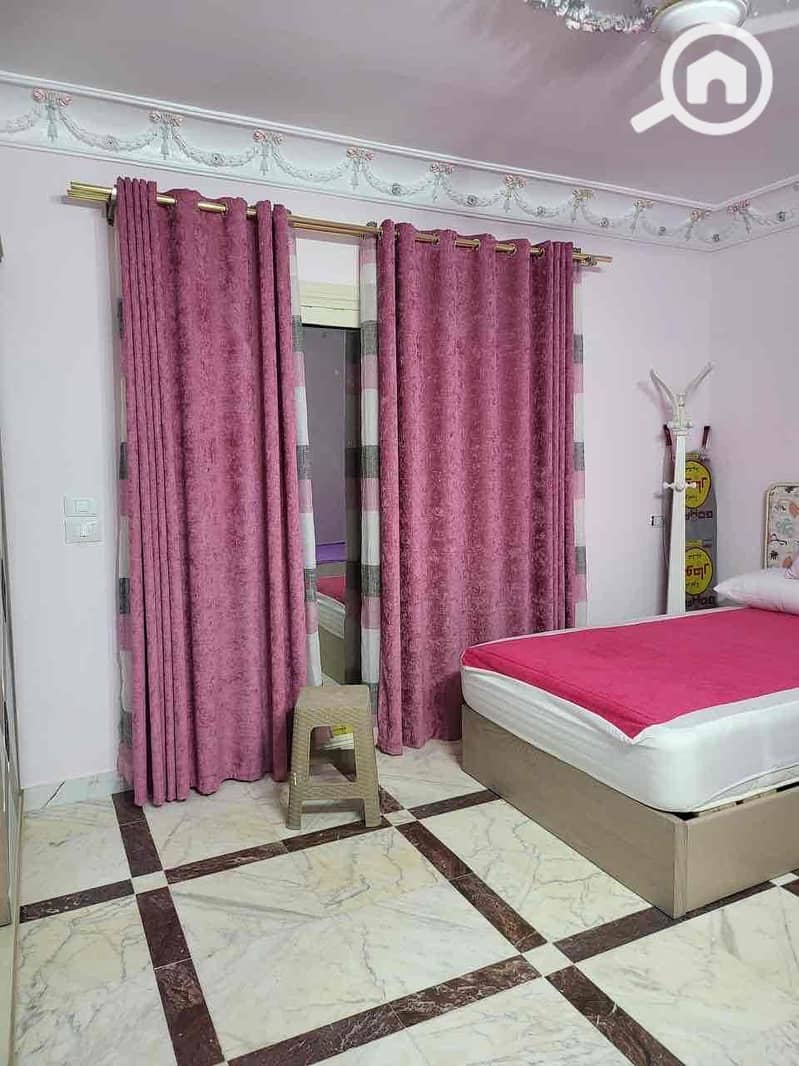 7 e7df85eb-5da4-4f23-894c-6df8a3c86b97. jpg