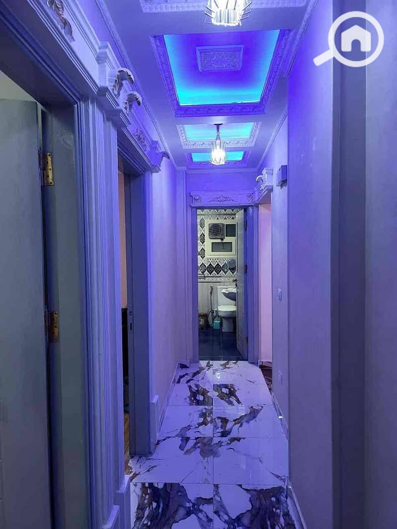 12 ac999403-f6c0-4ded-944b-f220269d828a. jpg