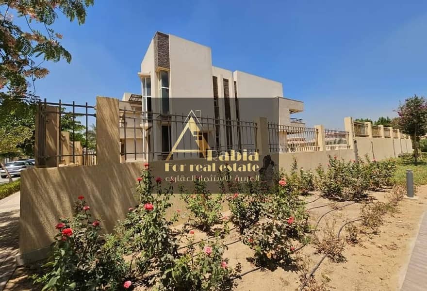 4 d1071556-7d27-4450-837d-a1d5fd3e0a7d. jpg