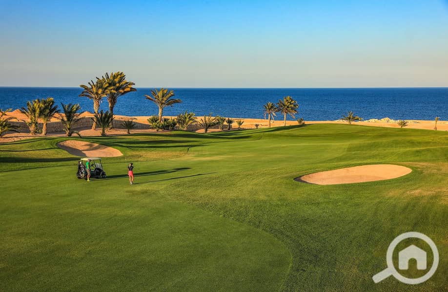 17 soma-bay-golf_8_1960x1280. jpg