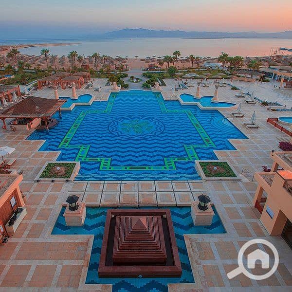 10 sheraton-soma-bay-resort. jpg