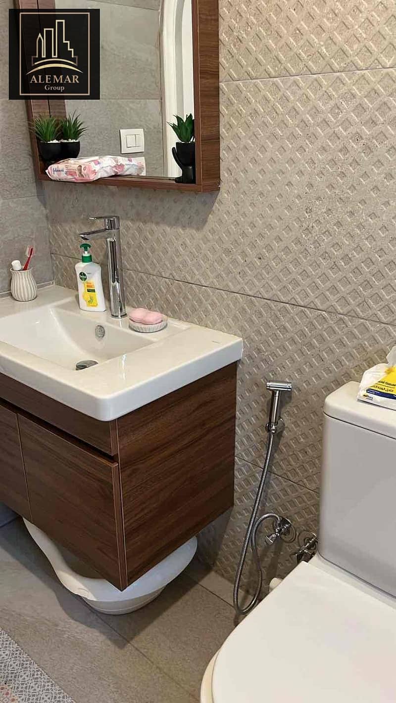 6 8c996d3a-e474-4c89-b4a2-f345447d848b. jpg