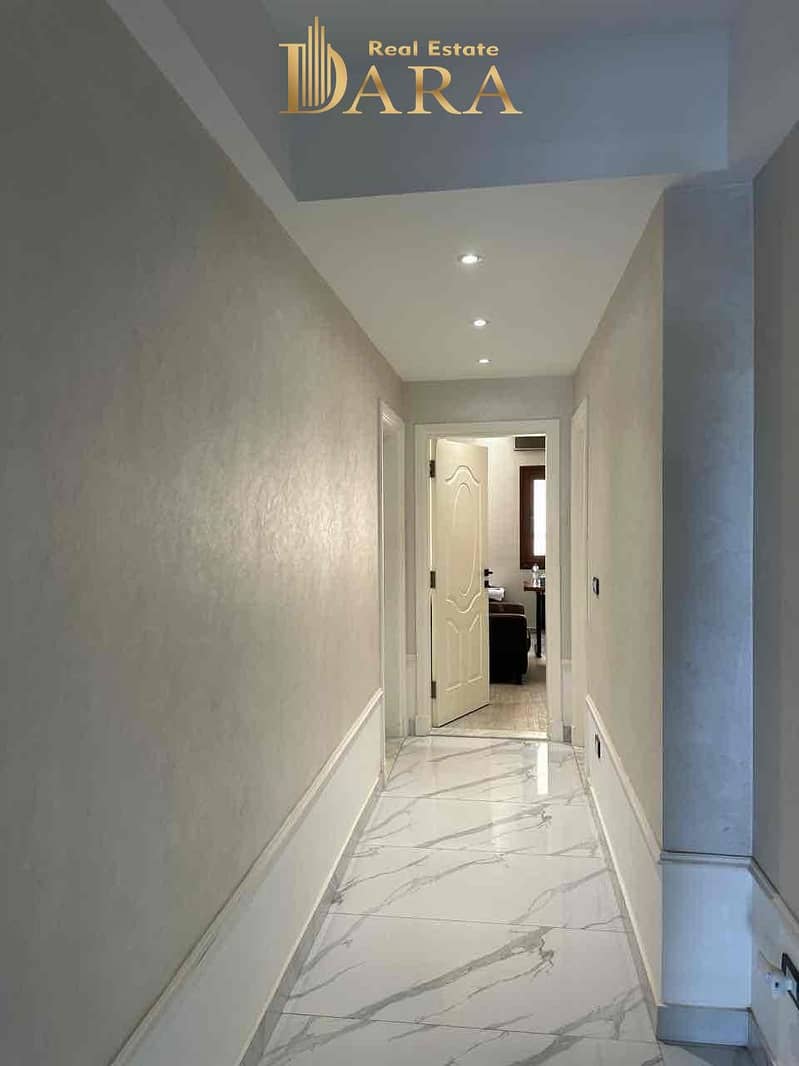 7 bf89f41f-2526-4e92-9ed6-517f6242bba0. jpg