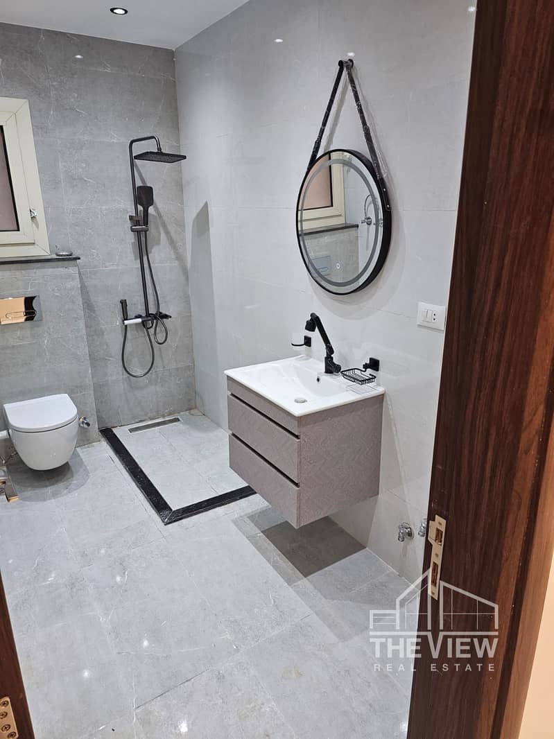 10 WhatsApp Image 2025-10-31 at 12.11. 14_bb8d9e95. jpg