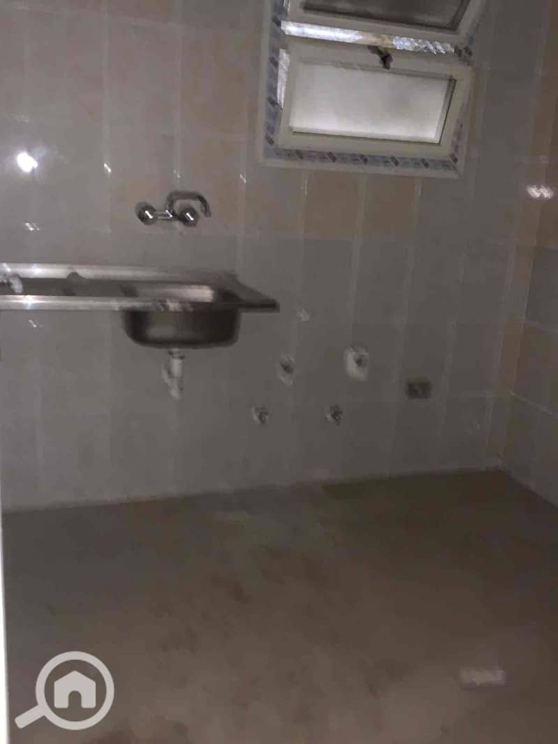 11 67369e0a-73dc-4d3e-b729-9bc8e2f871b7. jpg