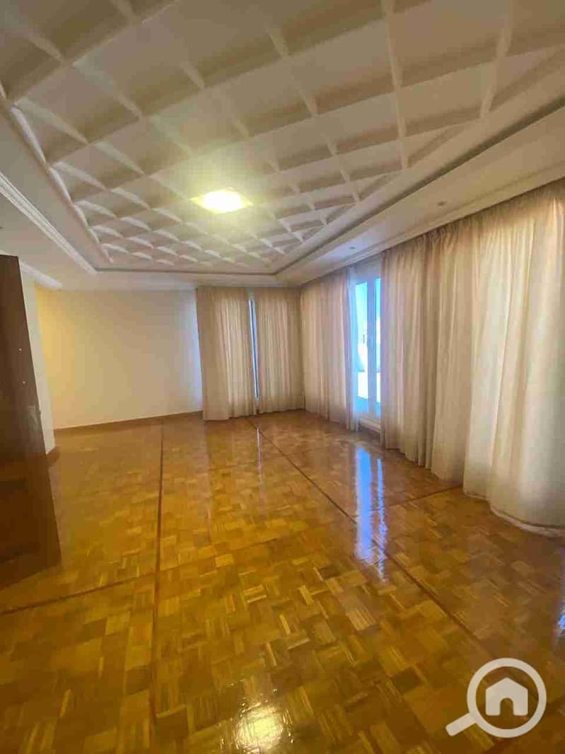 1000221988. jpg 1000221988. jpg