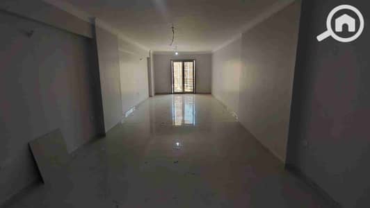 شقة 3 غرف نوم للايجار في رشدي، الإسكندرية - 1000302595. jpg