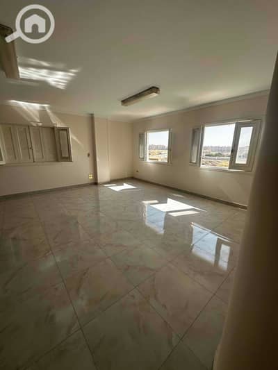 4 Bedroom Flat for Rent in 6th of October, Giza - IMG_4428. jpg