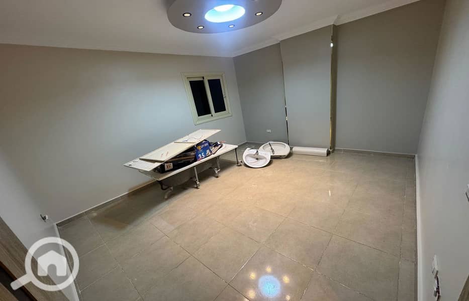 4 WhatsApp Image 2025-10-28 at 1.43. 42 PM (2)_1400x900. jpg