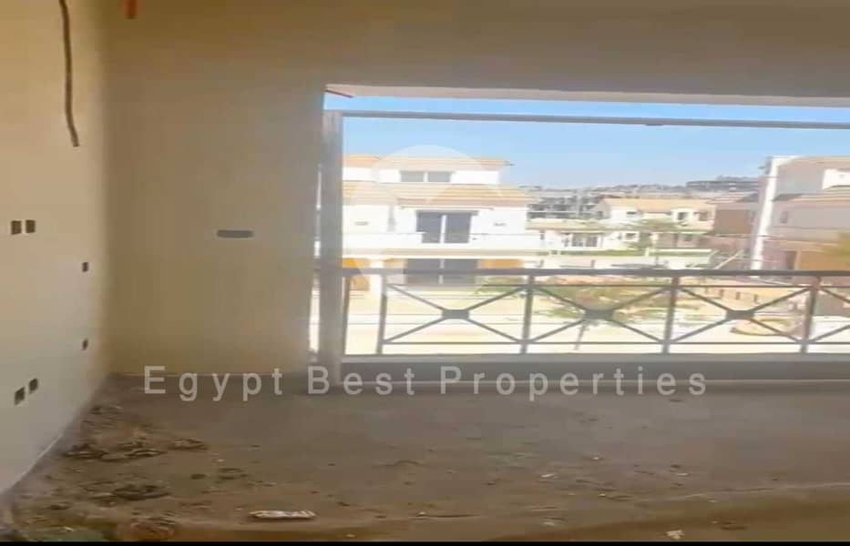 3 c1e6161f-a203-417c-b0b2-5f42aa4e9dbc. jpeg