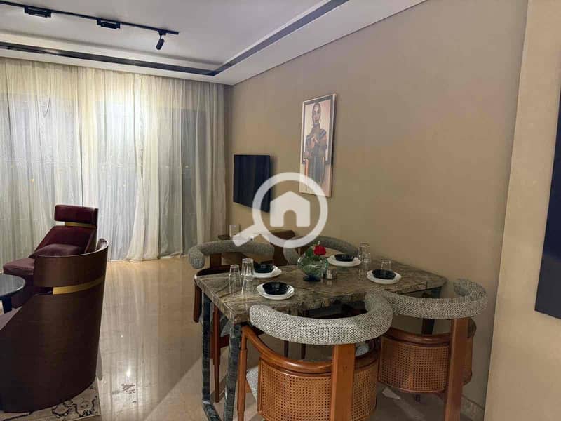 3 4478c10c-361d-4e11-8ffa-1e2cc6fb0b42. jpg