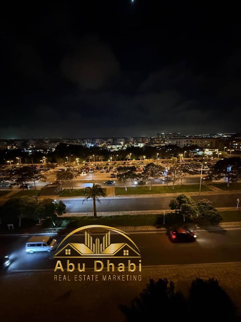 3 eb80c150-c679-4413-b21a-09c2d5f116b4. jpg