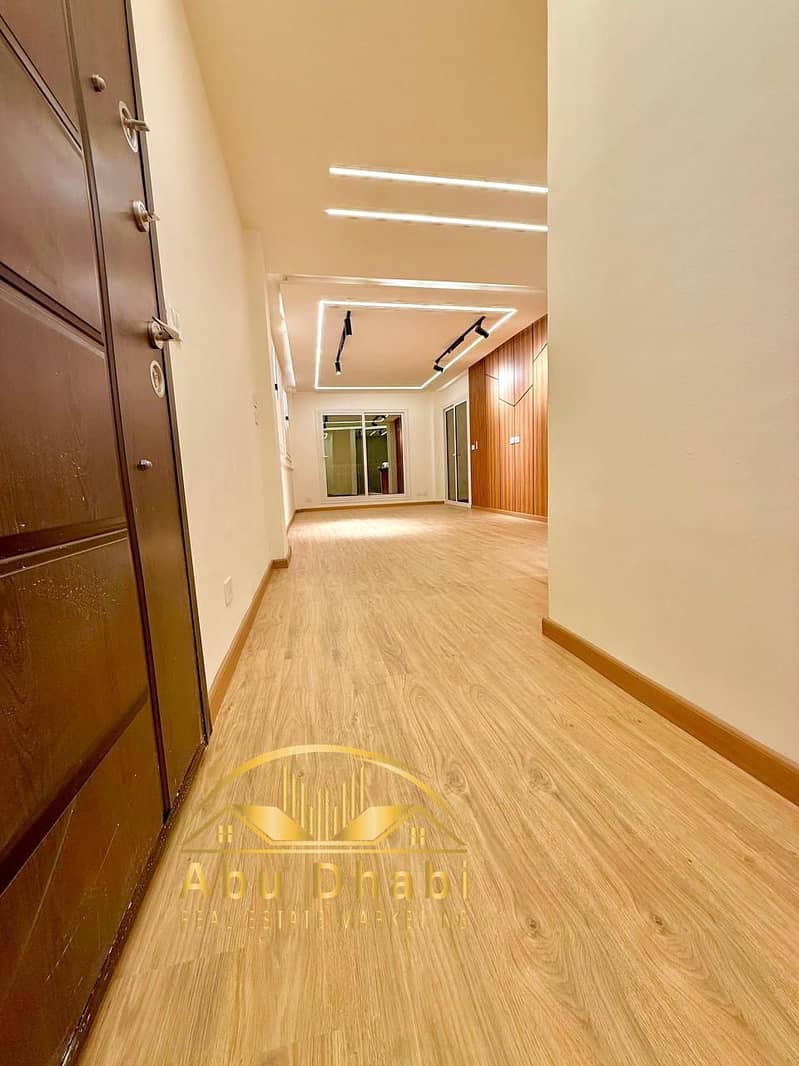 4 fee8fd23-0b8f-4604-92dd-934e06bb05dc. jpg