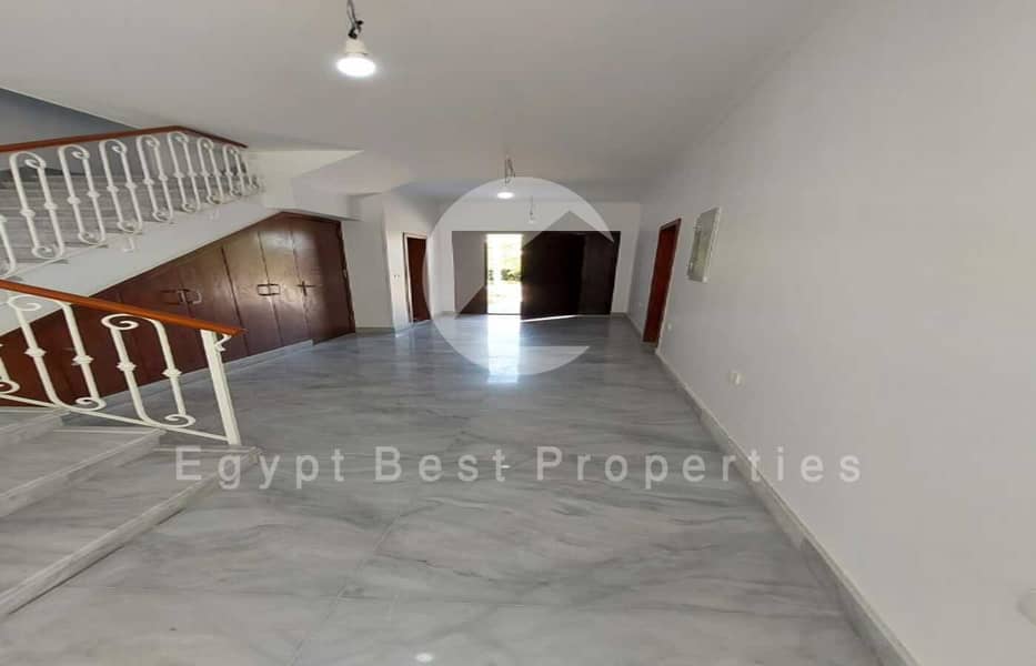 2 29c2017c-7cea-4a0d-9012-d7f7ecf3f915. jpeg