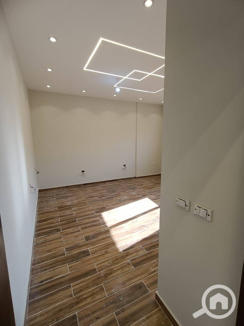 10 WhatsApp Image 2025-10-31 at 9.49. 05 AM. jpeg