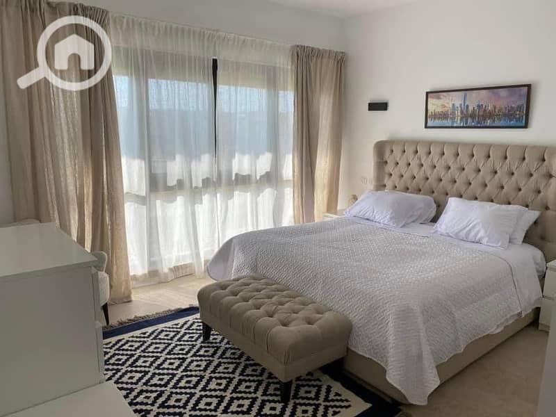 10 394827938_223765754052512_4840518356328334927_n - Copy. jpg