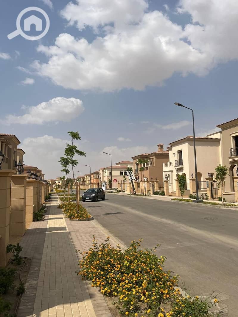 4 58ee7778-a4ff-475d-bfb4-8cf97a275034. jpeg