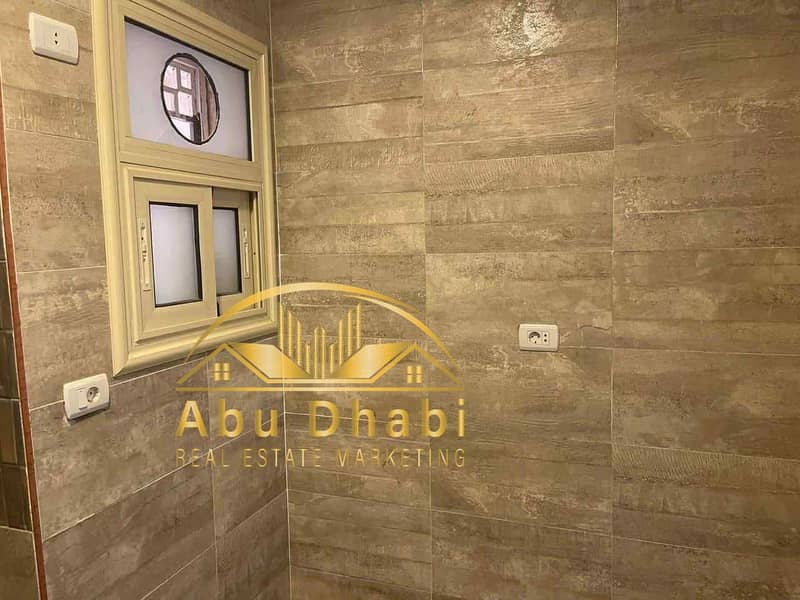 4 f6aa9278-cd8c-4b1f-8384-dbcb1000a43a. jpg