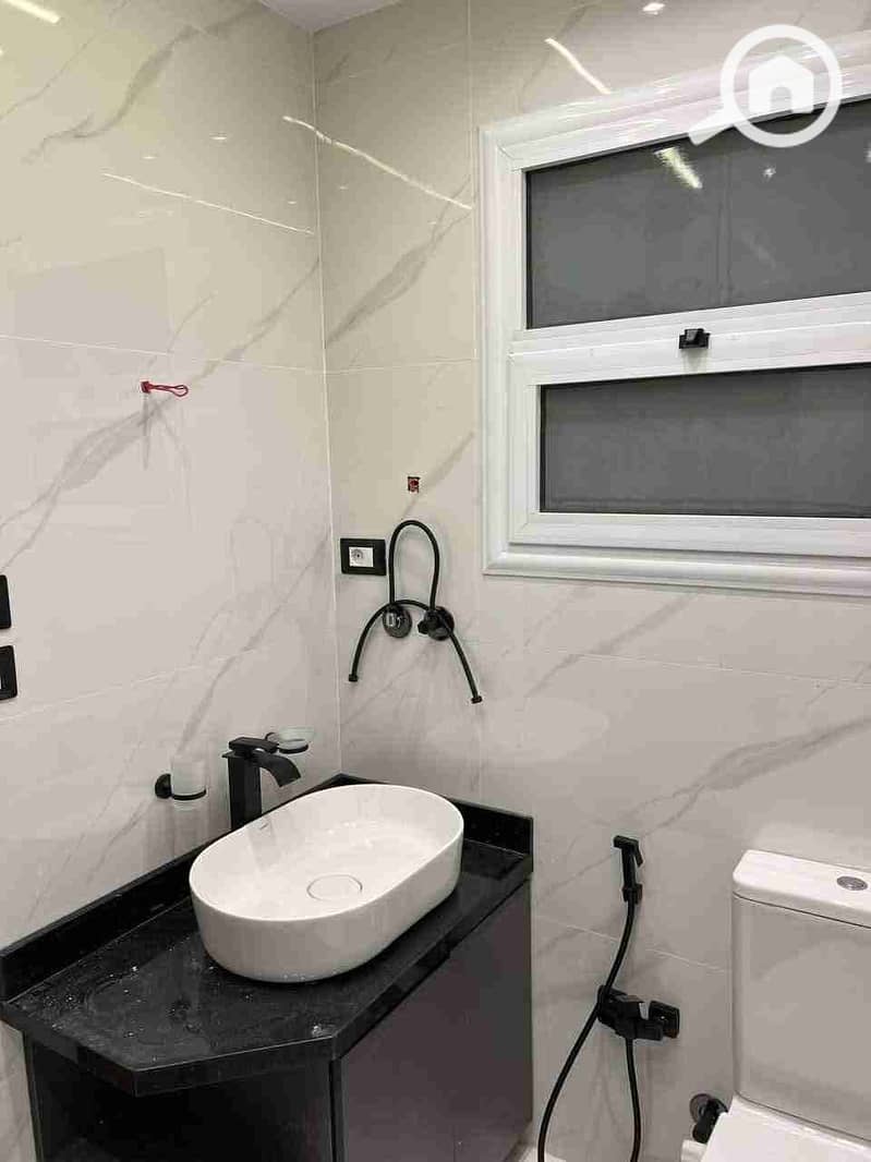 10 FB_IMG_1761916537650. jpg