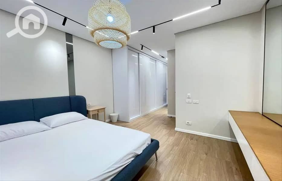 5 7059180-152f8o_1400x900. jpg