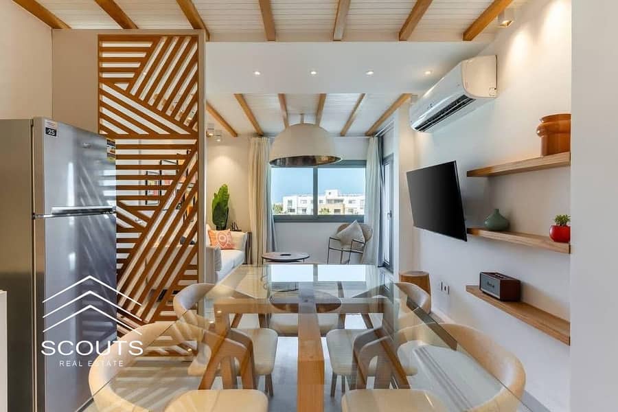 5 0decfbe4-e273-4bc5-bc41-7071b603891d. jpg