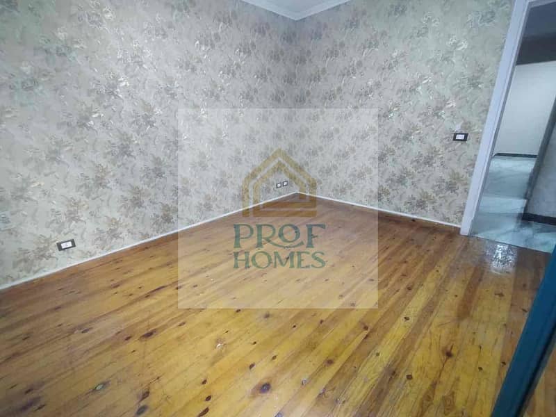 10 a72b435e-64d9-4a5f-b9d4-b575382a5682. jpg