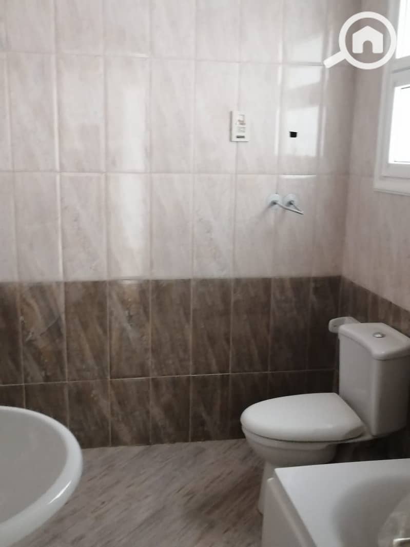 10 58d7ec30-ab3e-4cd7-8da9-ce6311160ab7. jpg