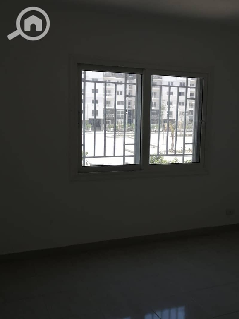 11 569eb797-4dfa-42bf-a9f5-c518942de096. jpg