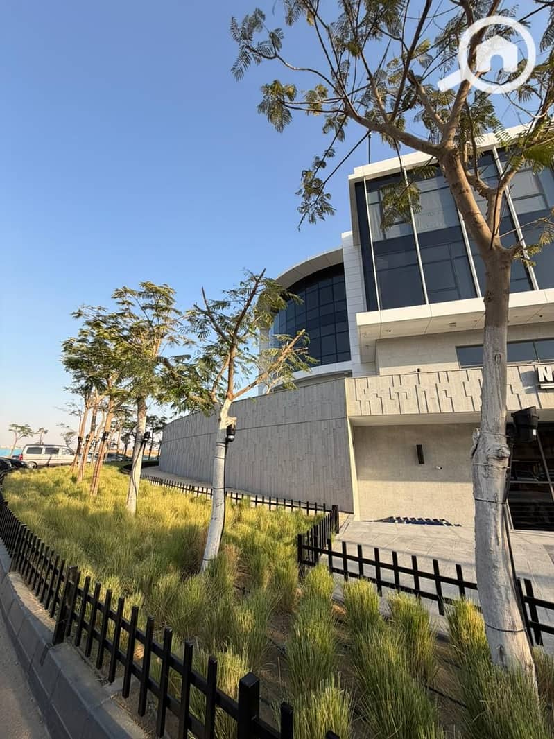 3 WhatsApp Image 2025-10-27 at 3.57. 28 PM (1). jpeg