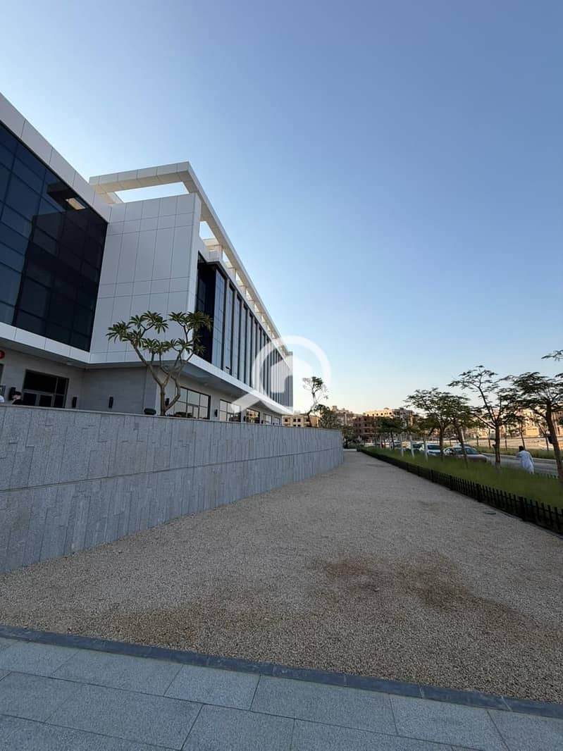 12 WhatsApp Image 2025-10-27 at 3.57. 33 PM. jpeg