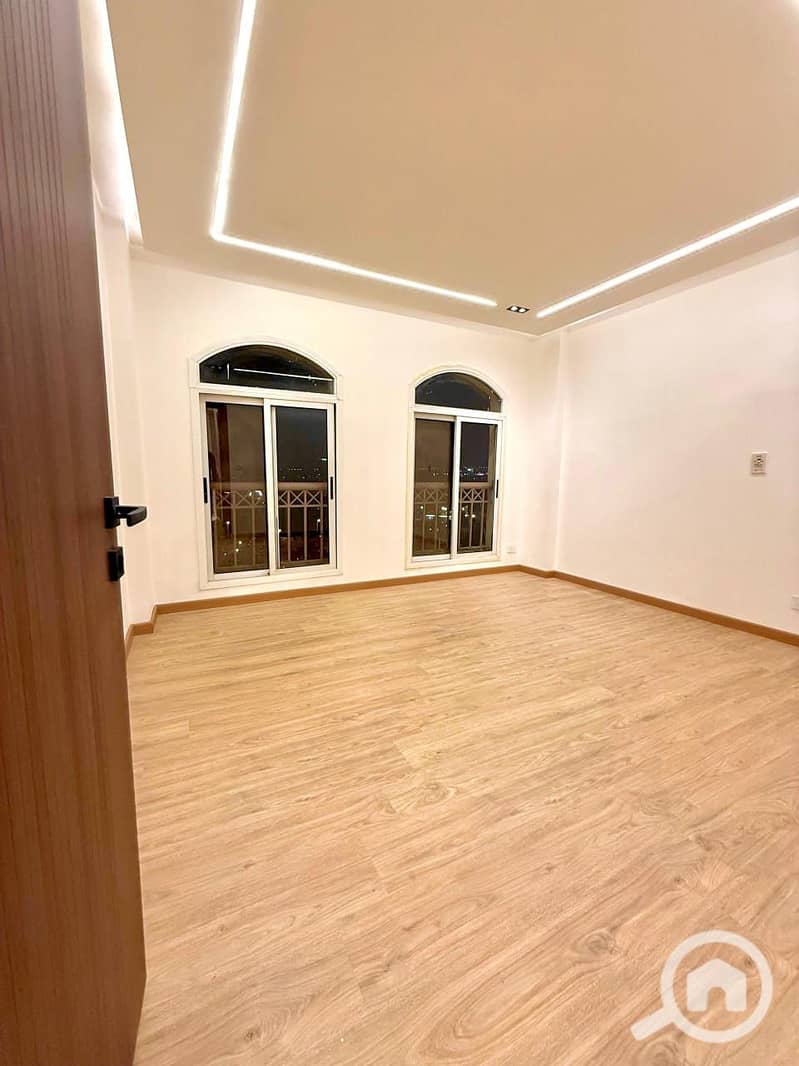 7 WhatsApp Image 2025-10-31 at 11.43. 30 AM (2). jpeg