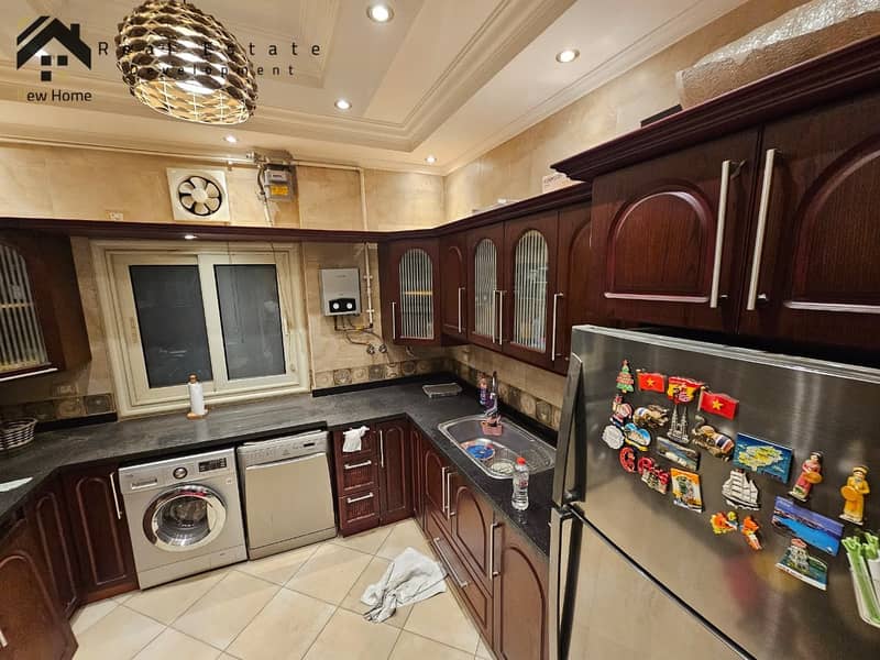 17 WhatsApp Image 2025-10-02 at 12.39. 58_978f417a. jpg