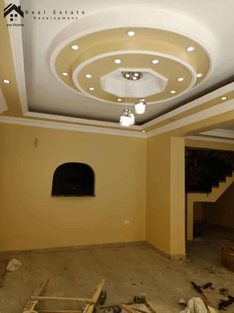 5 WhatsApp Image 2025-10-02 at 12.53. 51_213e22b6. jpg