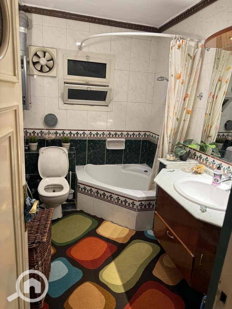 3 d29ebfd5-fe33-4c9c-b67c-39d5f40f3a37. jpg