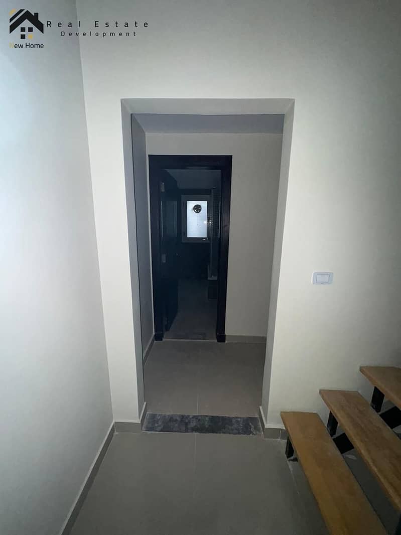 7 WhatsApp Image 2025-10-02 at 13.42. 21_53539907. jpg