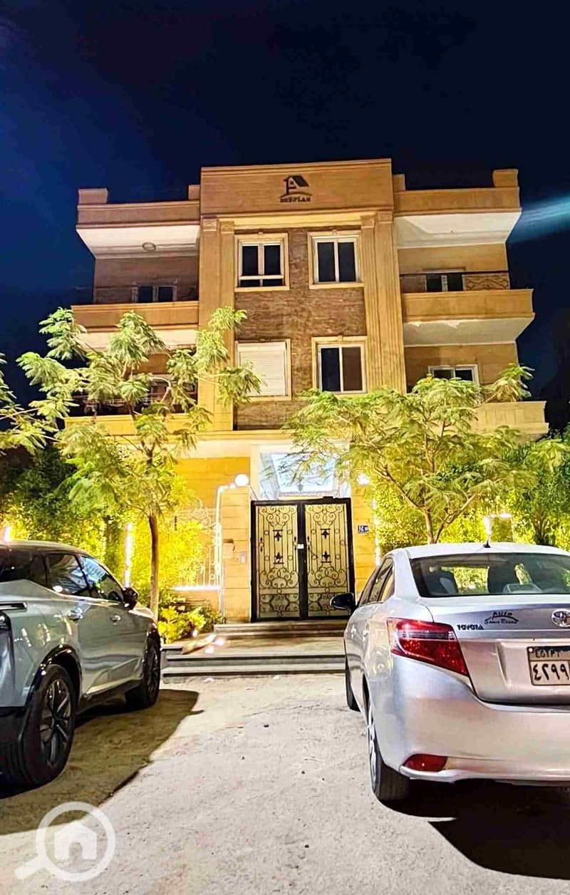 1000256951. jpg 1000256951. jpg