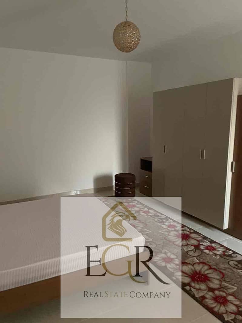 10 16340256-a8ef-4118-a1ad-228a5b60f127. jpg