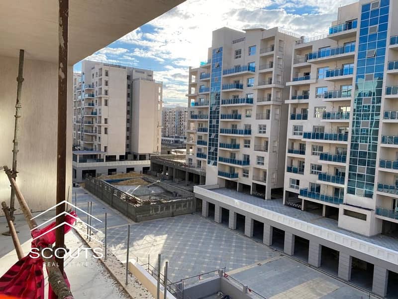 12 a5d1ebb8-082c-43d1-b62b-bd5b0e3a7033. jpeg