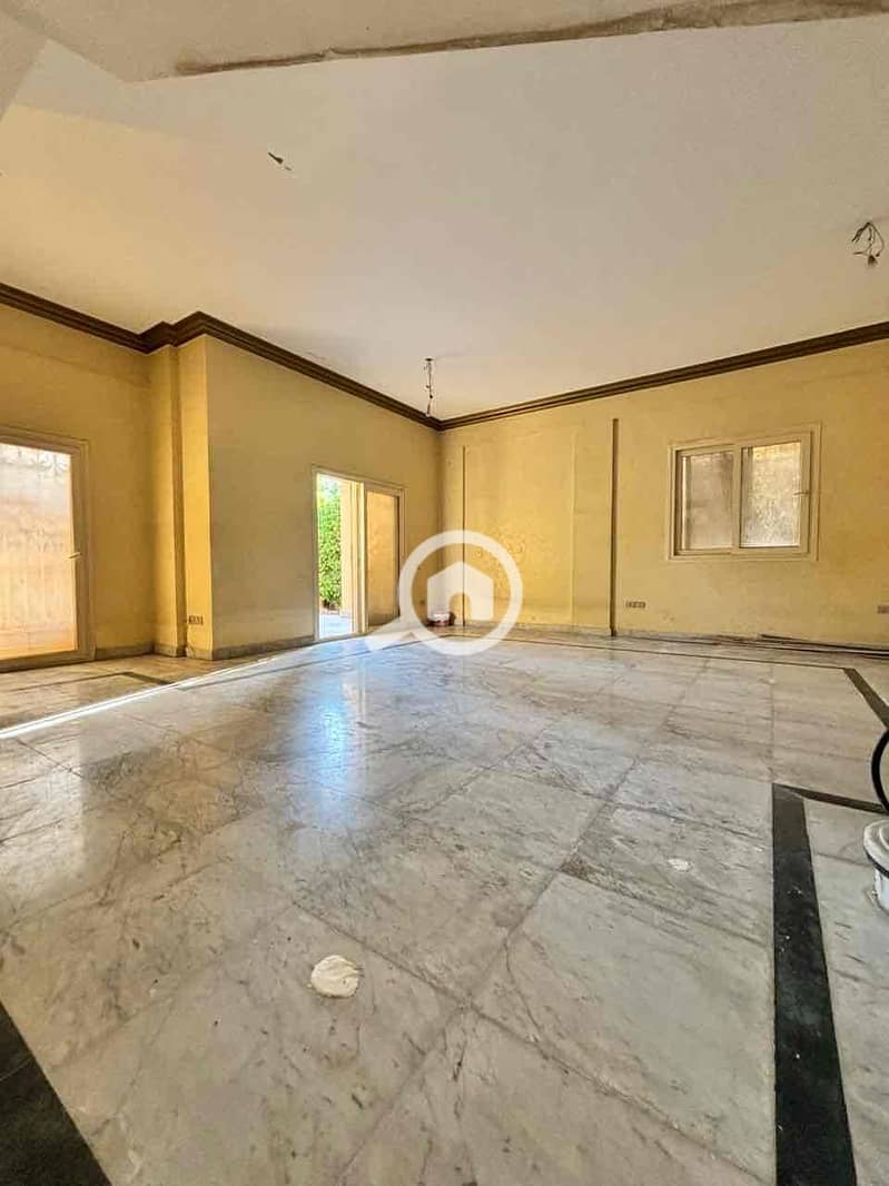 10 60f0860b-0fb3-4b00-8485-4d75c1ac43fb. jpg